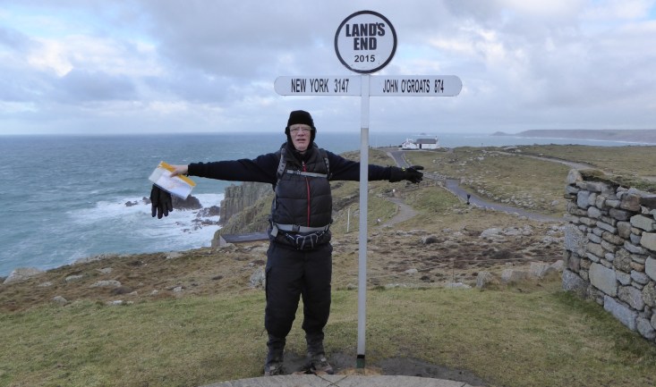 001_019_LandsEnd_Signpost