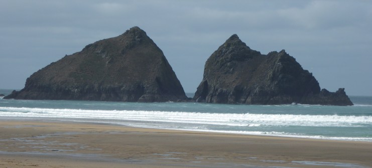 005_026_GullRocksHolywellBeach