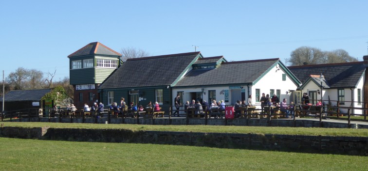 b_014_156_Fremington_Quay