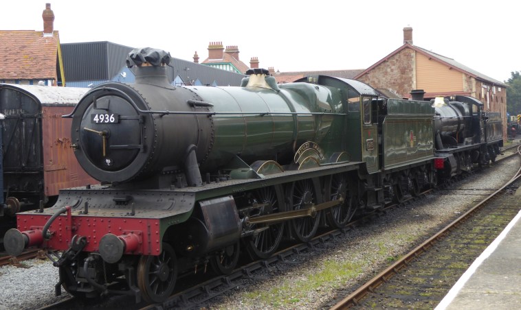 b_019_043_Minehead_SomersetRailway