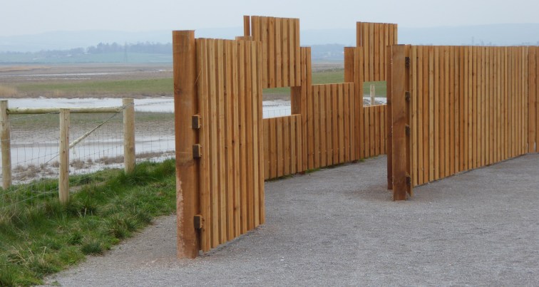 b_020_071_River_Parrott_Hives