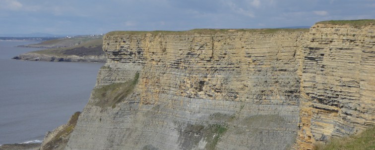 b_029_054_Monknash_RockFormation