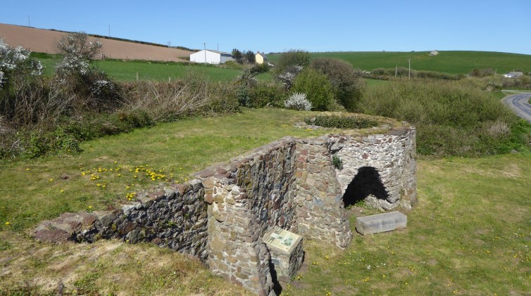 b_045_143_Dale_Lime_Kilns