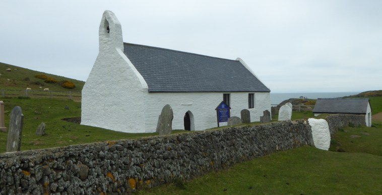 b_053_010_Mwnt_Chapel