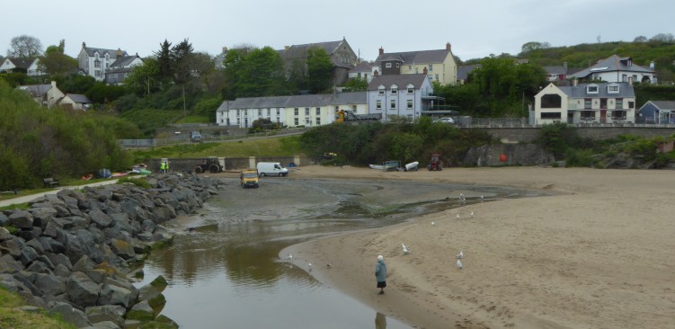 b_054_016_Aberporth_Beach