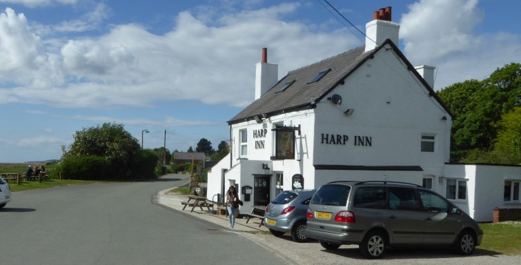 b_072_104_Neston_Harp_Inn