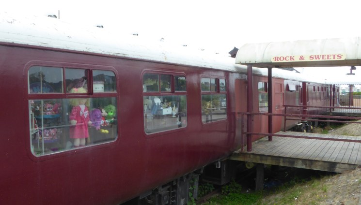 b_079_112_StAnnes_Railway_Carriage