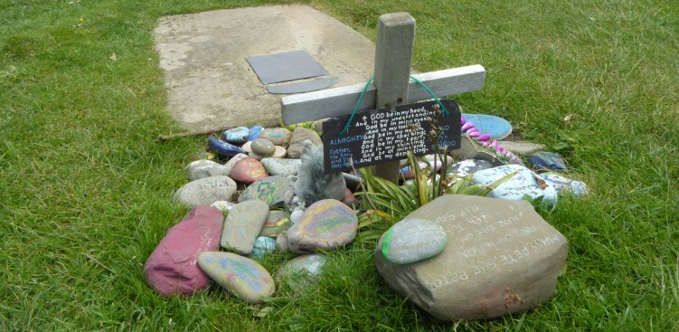 b_082_033_SunderlandPoint_SambosGrave