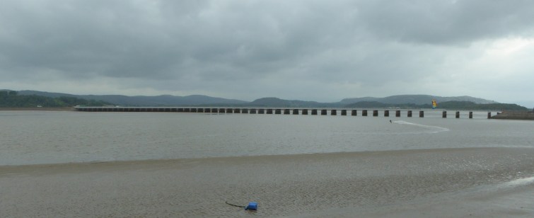 b_083_066_Arnside_Beach