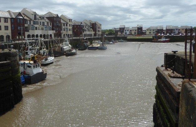 b_091_065_Maryport_Docks