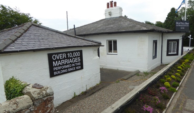 b_094_134_Gretna_Scottish_Border_Toll_Bar