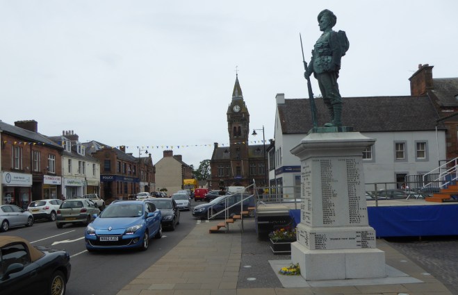 b_095_012_Annan_TownCentre