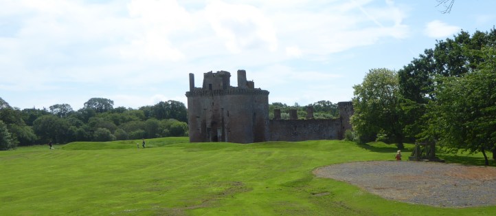 b_096_034_Caerlaverock_Castle