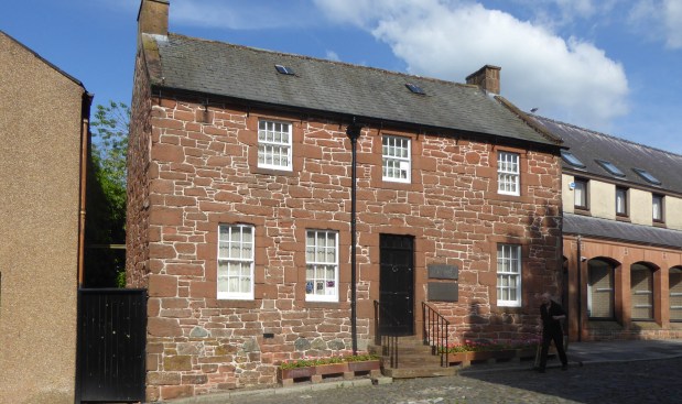 b_097_074_Dumfries_RobbieBurns_House