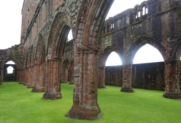 b_097_083_NewAbbey_SweetheartAbbey