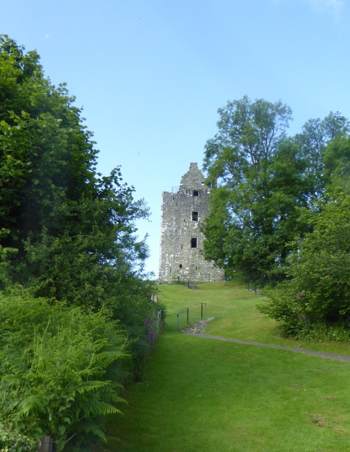 b_101_205_GatehouseOfFleet_Cardoness_Castle