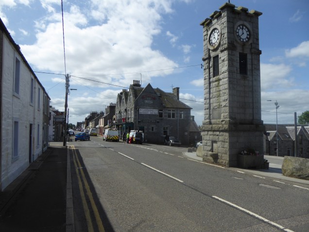 b_102_211_Creetown_TownCentre