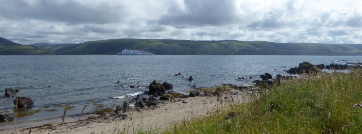 b_110_125_LadyBay_Beach