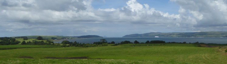 b_110_132_Craigencross_LochView