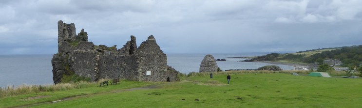 b_114_223_Dunure_Castle