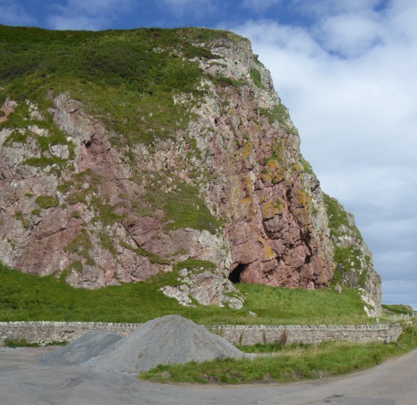 b_117_027_KeilPoint_StColumbusChurchAndCaves