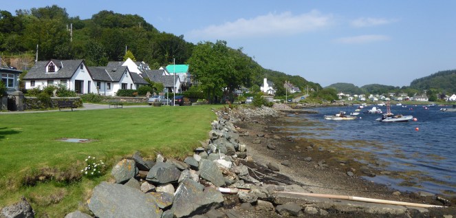 b_125_171_Tayvallick_Beach