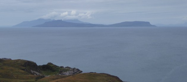 b_143_090_Ockle_ViewOfTheIsles