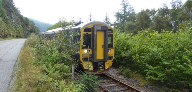 b_154_007_Ardnarff_RailwayTrain