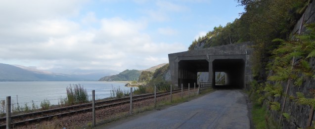b_154_008_Attadale_AvalanchTunnel