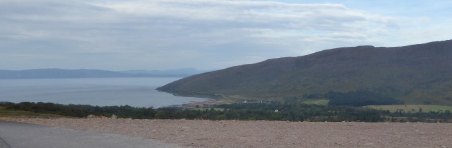 b_156_075_CarnGlas_RoadDownToApplecross