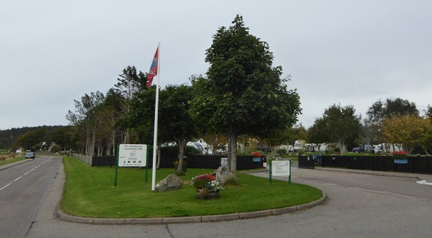 b_162_211_Poolewe_Campsite