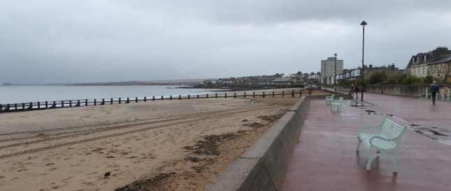 b_251_038_Portobello_Promenade