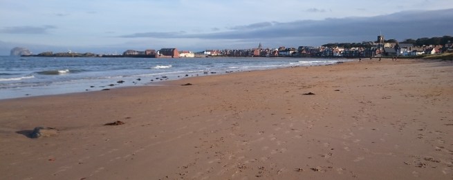 b_252_0027_NorthBerwick_Beach