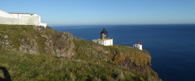 b_255_117_StAbbsHead_Lighthouse