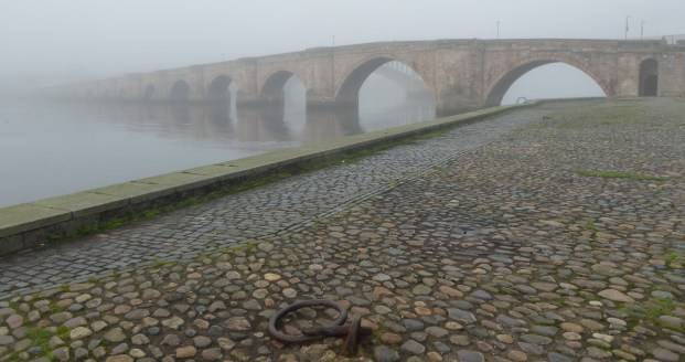 b_256_139_BerwickOnTweed_OldBridge