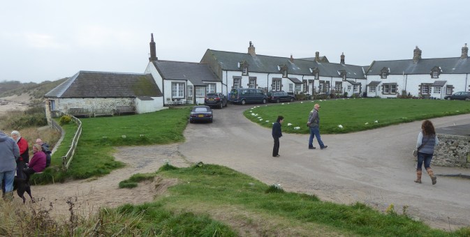 b_258_164_LowNewton_Village