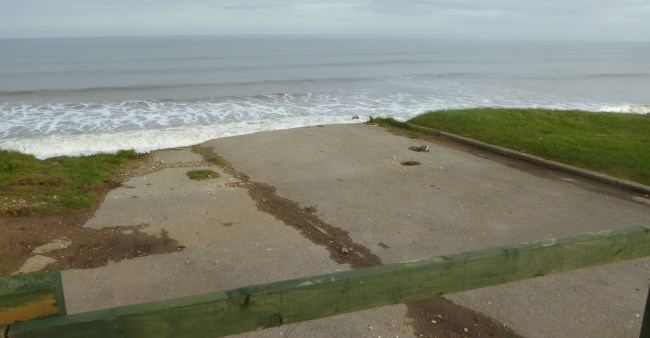 b_271_021_Barmston_OldCaravanStandings